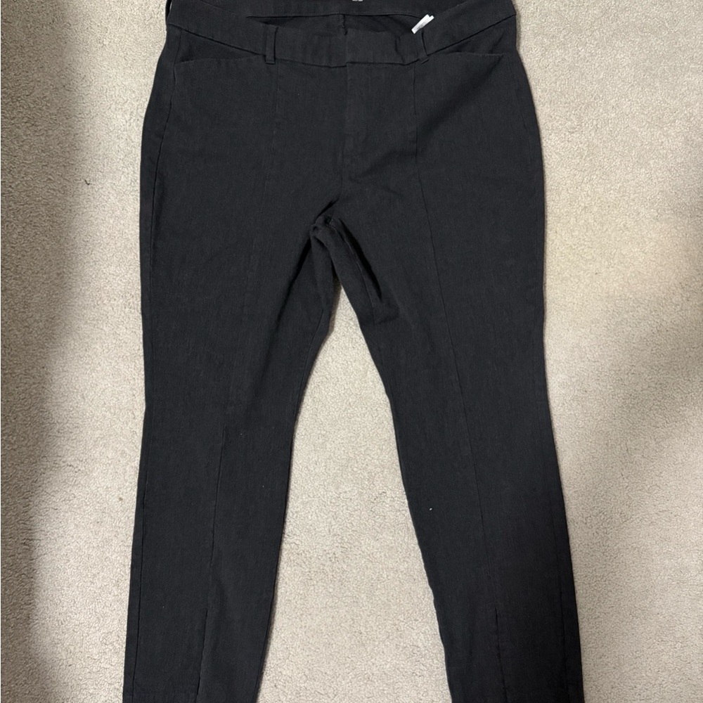 Old Navy Gray Straight Leg Pixie pants